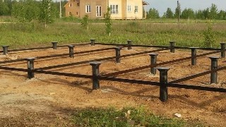 Установка и монтаж - винтовые сваи в Искитиме для свайного фундамента дома. Цена от 2111 руб - видео закручивание